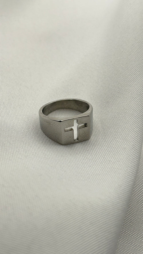 CROSS RING